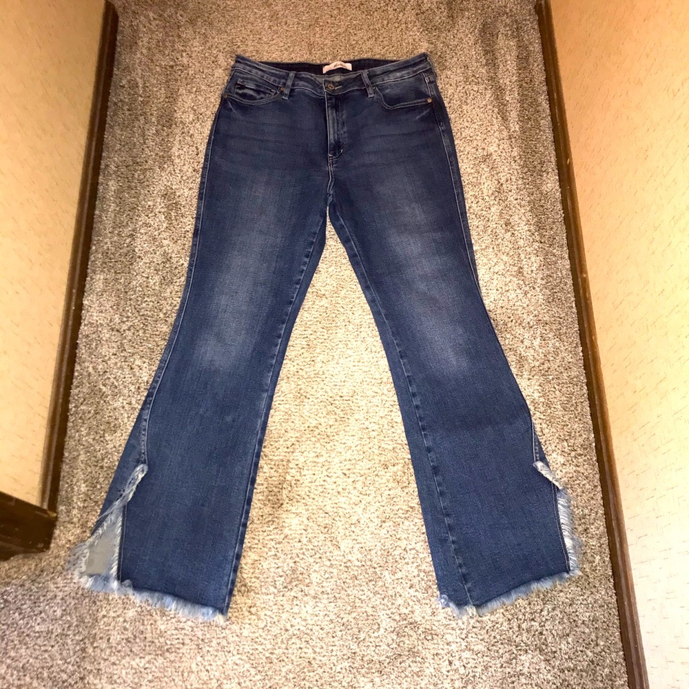 FINAL MARKDOWN on NWOT KanCan jeans